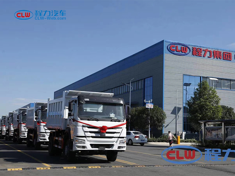 重汽HOWO4X2自卸車(chē)15立方出口版