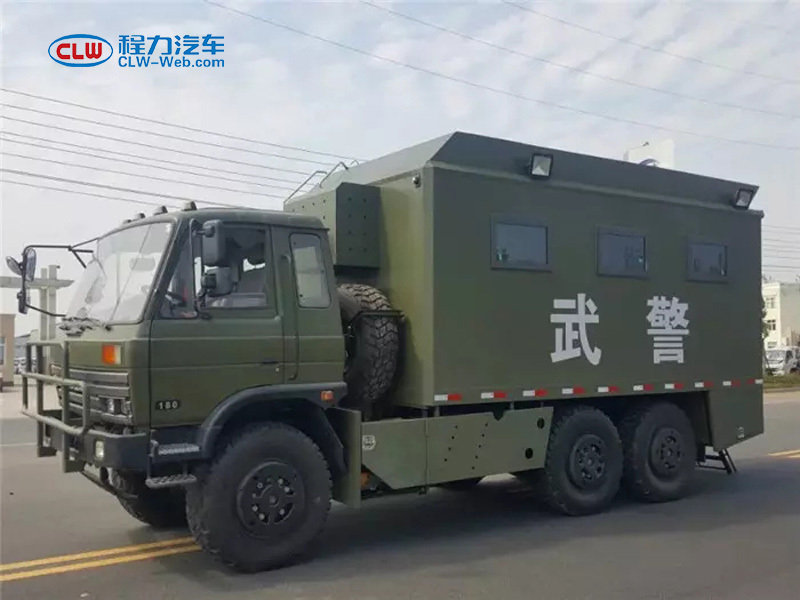 東風六驅越野型野戰炊事餐車(chē)