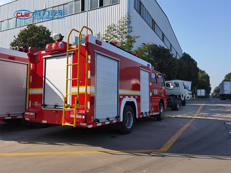 東風2噸水罐消防車(chē)