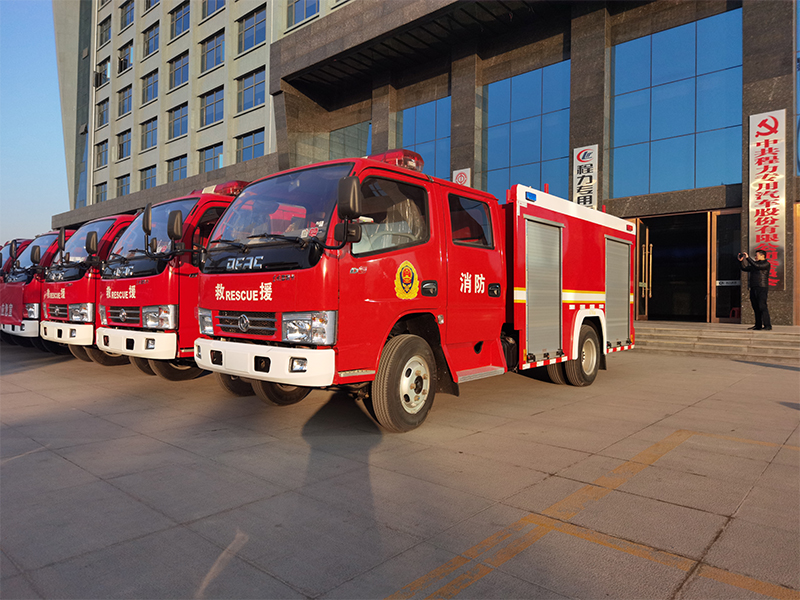 東風2噸水罐消防車(chē)