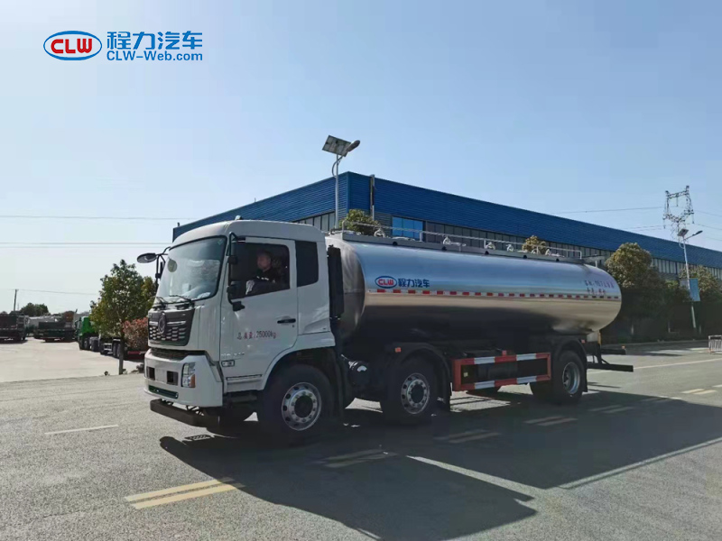 東風天錦18噸鮮奶運輸罐車(chē)