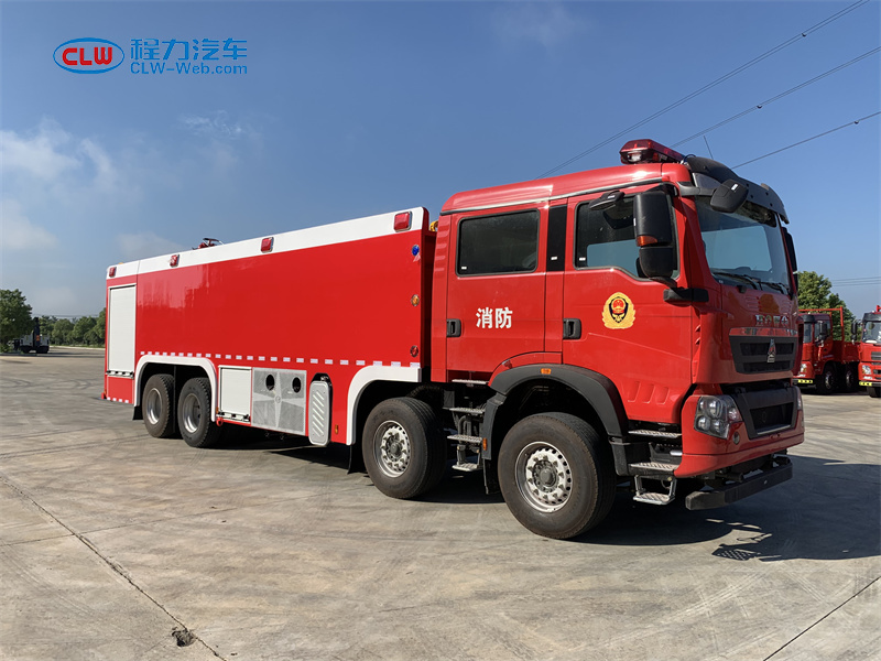 重汽豪沃25噸水罐消防車(chē)