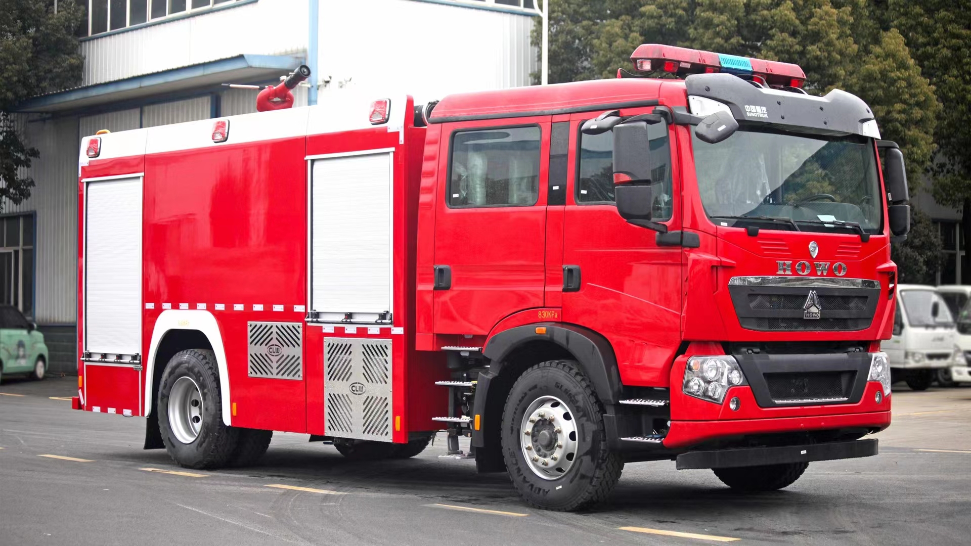 程力汽車(chē)集團官網發布國六重汽8噸純幹粉消防車(chē)填補市場